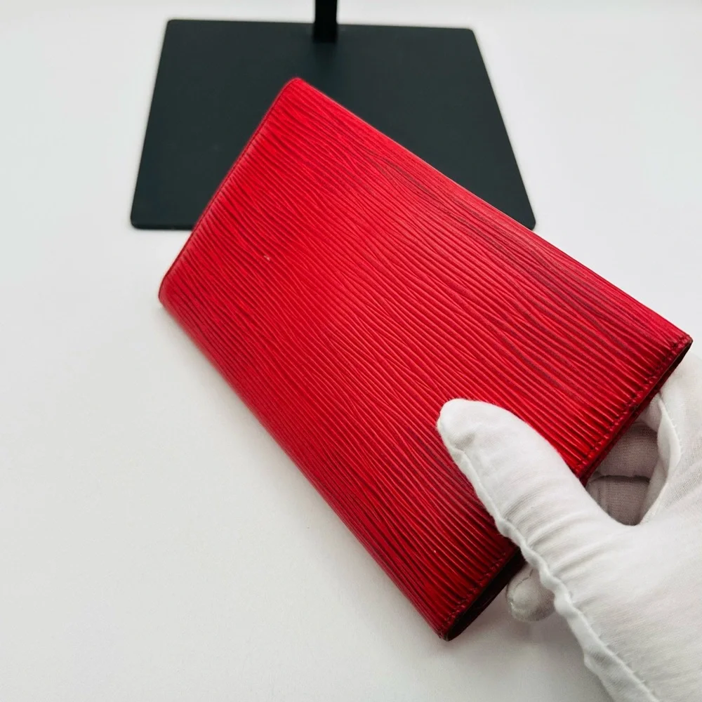 Louis Vuitton Long Epi Tri Fold Wallet - Picture 4 of 13